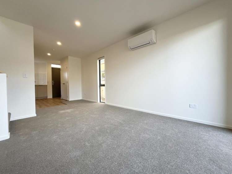 8/176 England Street 1477_3