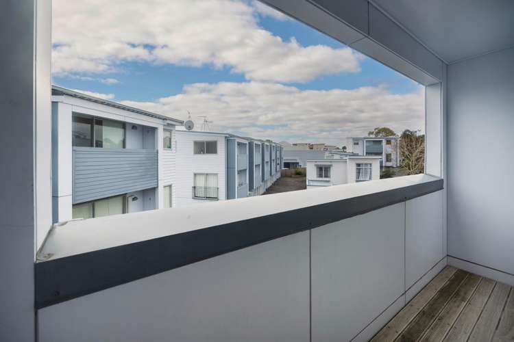 57/3 Wagener Place_5
