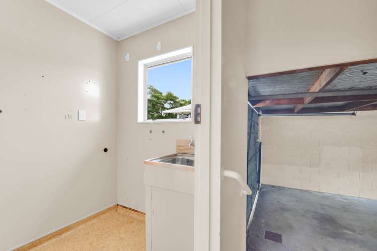 8a Windlesham Place Wakefield_16