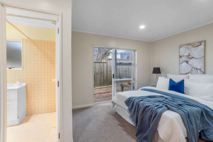 2/154 Sunset Road Unsworth Heights_9