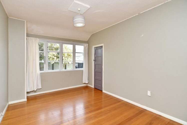 2 Davis Place Woolston_3