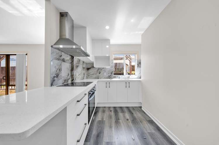 1/10 Holborn Place Papatoetoe_15