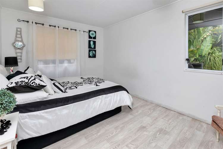 257 Pyle Road East Ruakaka_12