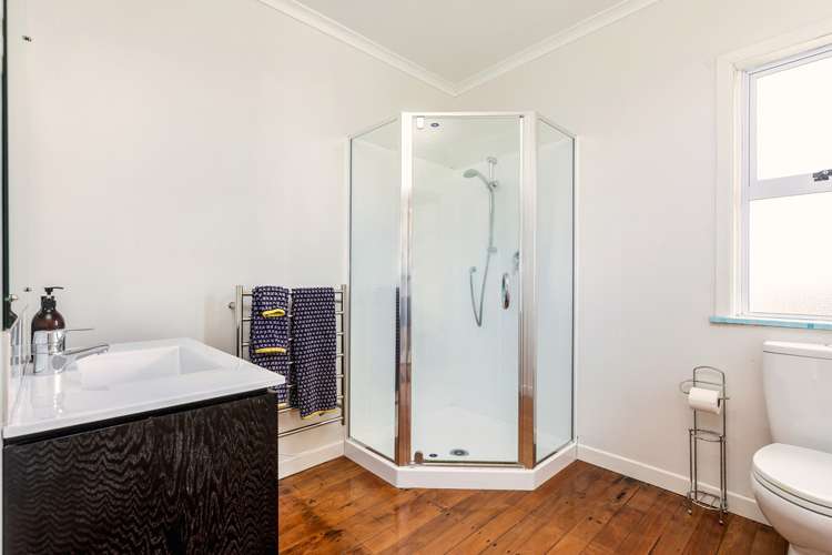 43 Eastglen Road Glen Eden_15