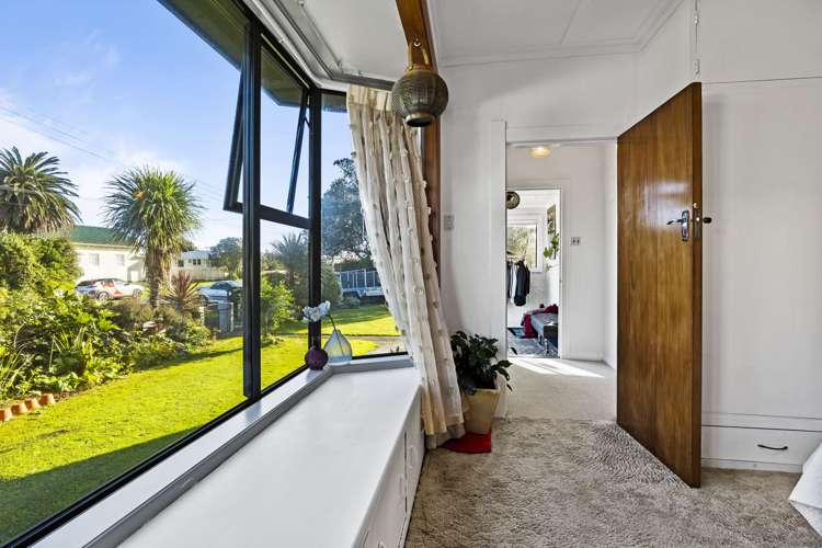 69 Domett Street Opunake_11