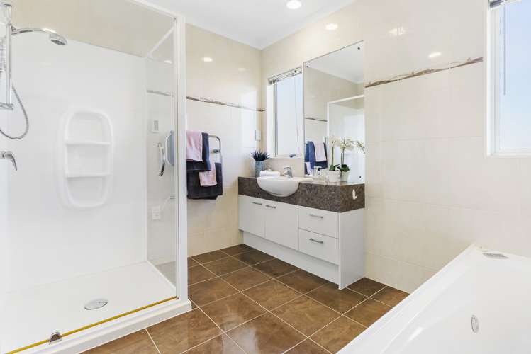 115 Pine Harbour Parade Beachlands_26