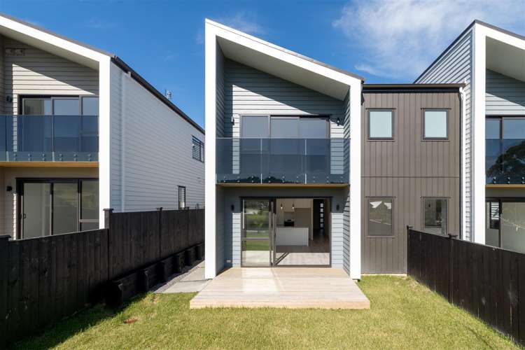 8 Paparahi Place Wainui_7