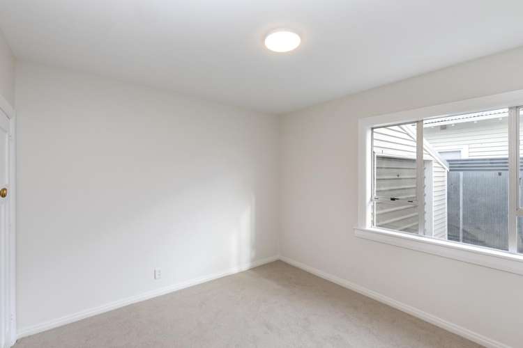 251 Breezes Road Aranui_9