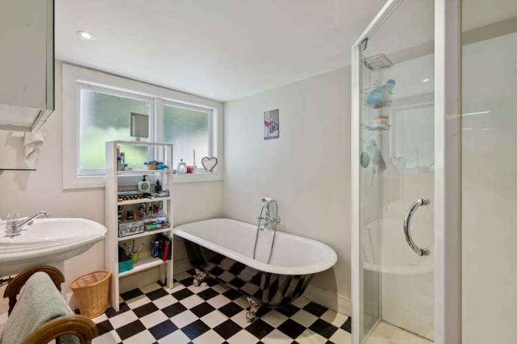 4 Fairhaven Walk Wade Heads_18