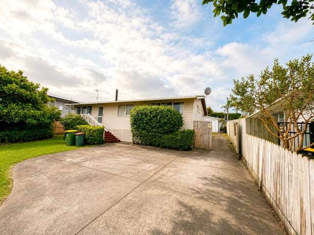 Beautiful 3-Bedroom Family Home in Quiet Cul-d...