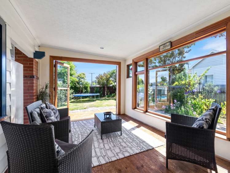 64 South Street Blenheim Central_8