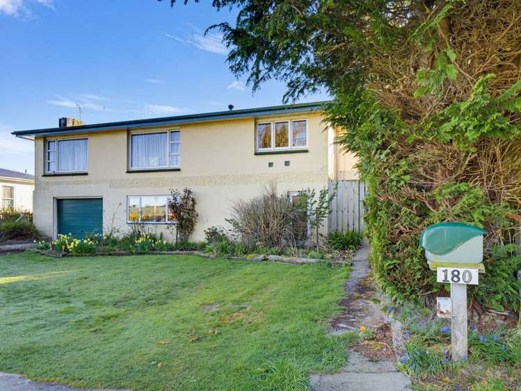 180 Flora Road_3