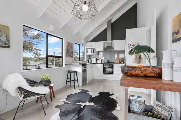 2/42 Shackleton Road Mt Eden_4