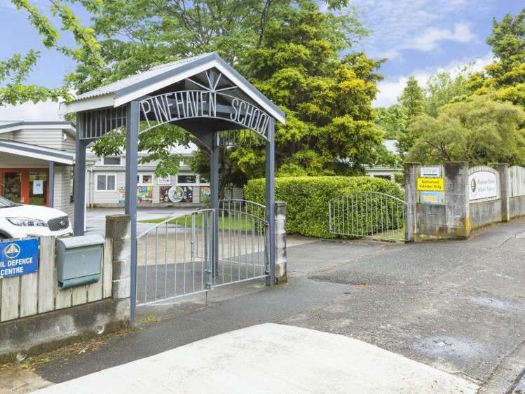 33 Forest Road Pinehaven_27