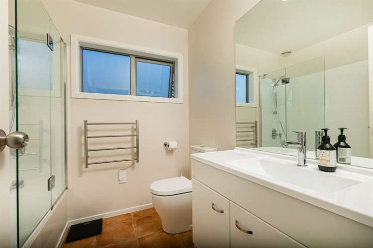 6/103 Swanson Road Henderson_9