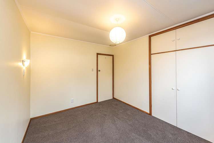 5B Glandwr Crescent Whanganui East_12