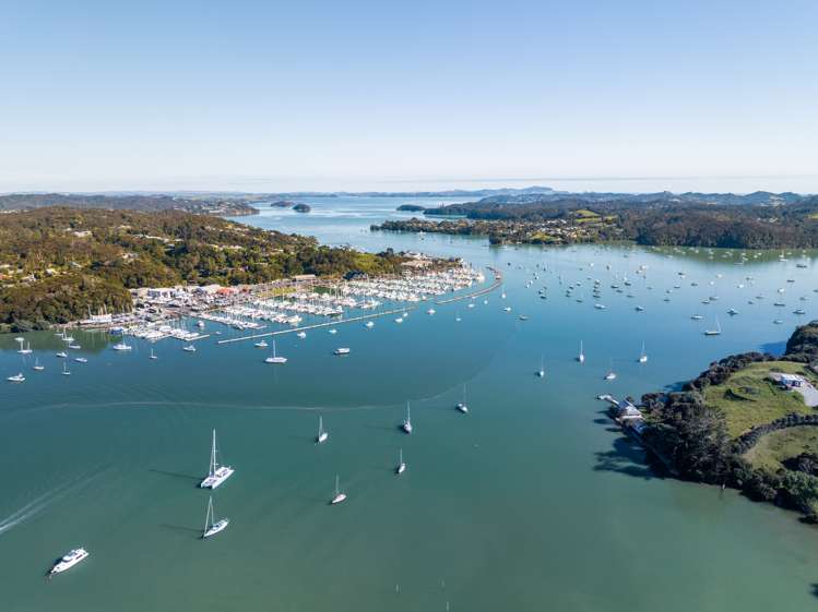 745d Waikino Road Russell Surrounds_26