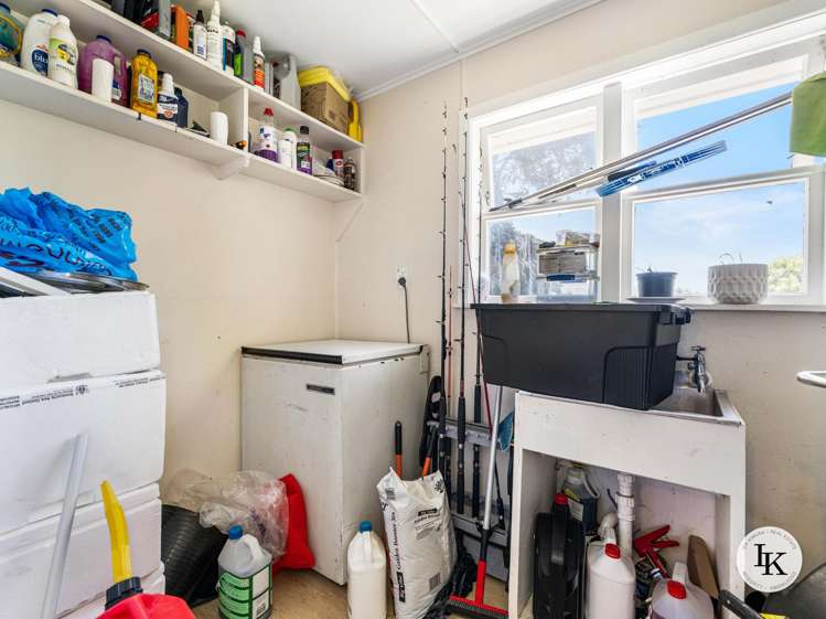 22 Gaye Crescent Otara_13