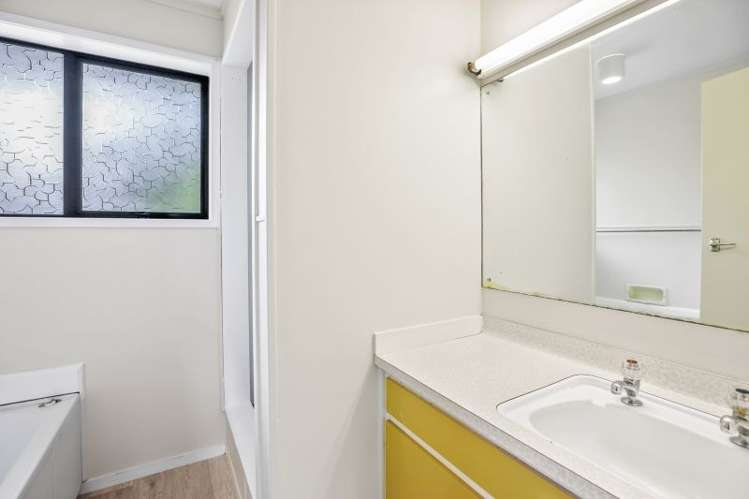 233a Dey Street Hamilton East_23