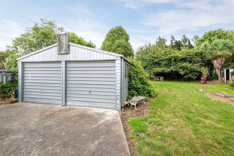 37 Pembertons Road Sefton_5