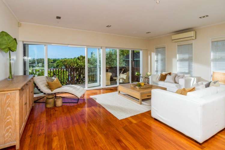 308 Hurstmere Road Takapuna_10