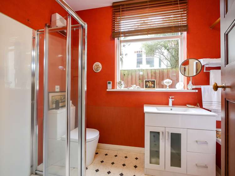 22 Valpy Street Saint Clair_14