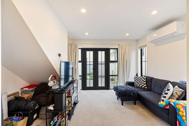 5/104 Peterborough Street_3