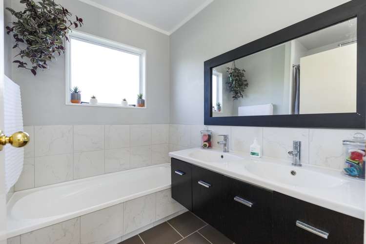 12b Pharazyn Street Feilding_20