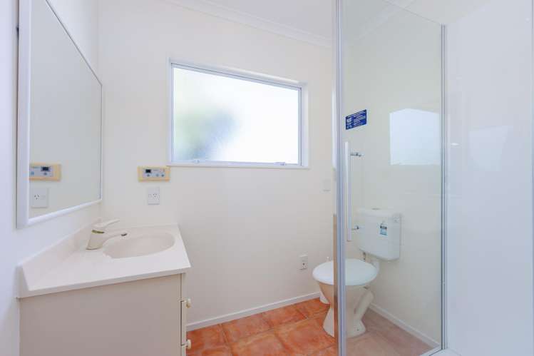 83 Alec Craig Way Gulf Harbour_20