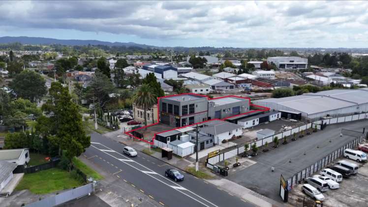 369 West Coast Road Glen Eden_11