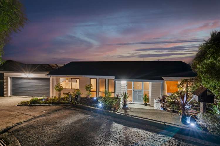 8 Paparata Street Karori_18