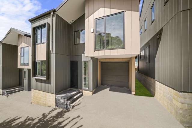 584 Beach Road Rothesay Bay_1