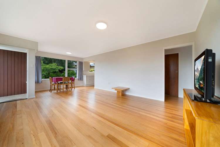 Flat 2/7 Windermere Crescent Blockhouse Bay_2