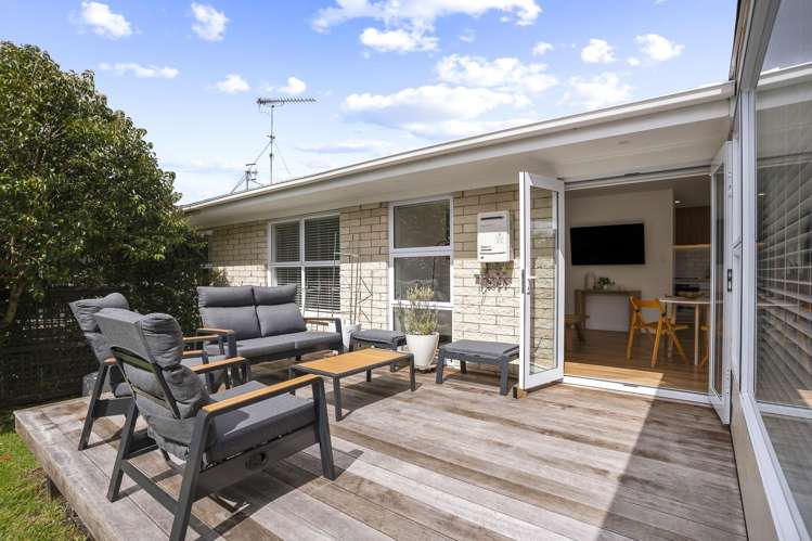 2/60 Chartwell Avenue Glenfield_5