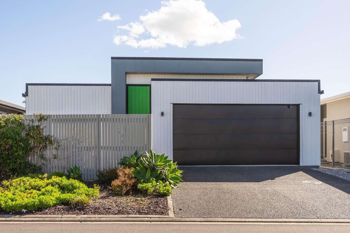 83 Coast Boulevard_0