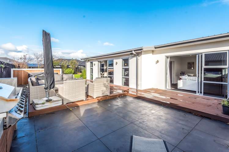 29 Sunline Avenue Lincoln_11