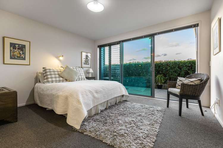 3 Veronica Close Red Beach_14