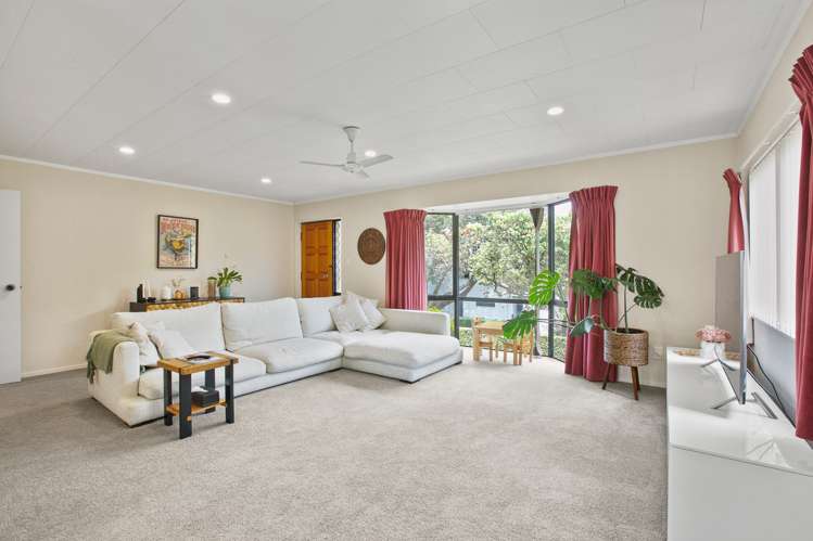 1/15 Ronald Street Strandon_7