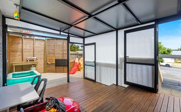 1/25 Fairclough Road Beach Haven_17