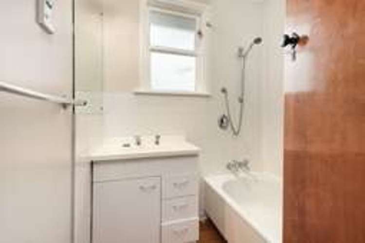 22a Twenty First Avenue 1068_8