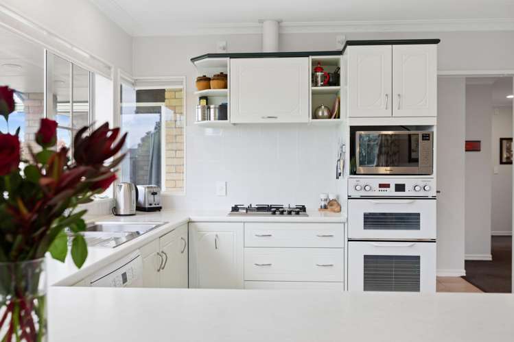 1 Halesia Place Mount Maunganui_6