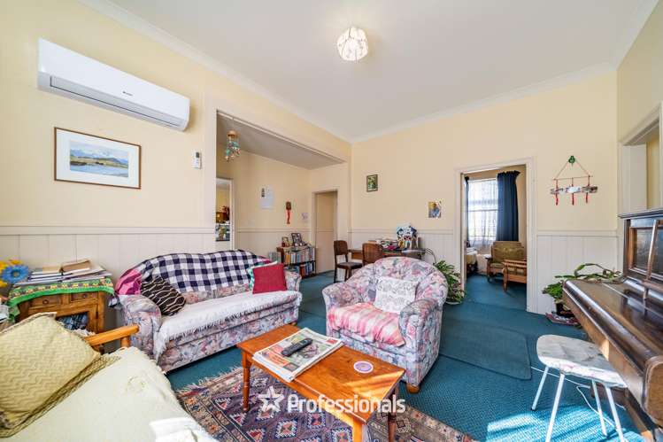 19 Grimsby Grove Wainuiomata_8