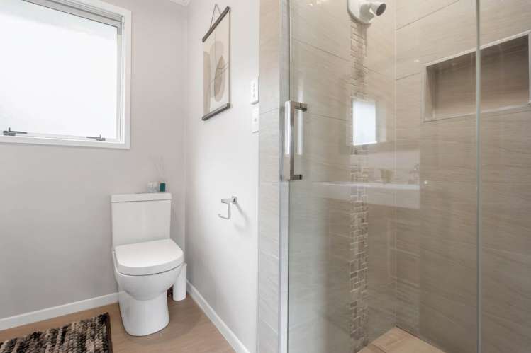 6 Ancona Lane Goodwood Heights_27