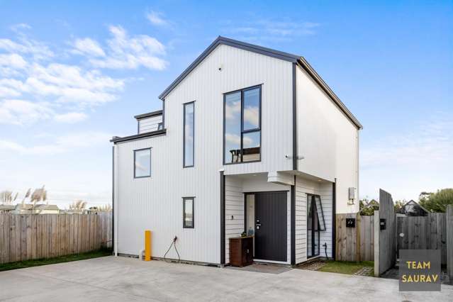 Charming Family Home in Kauri flats !