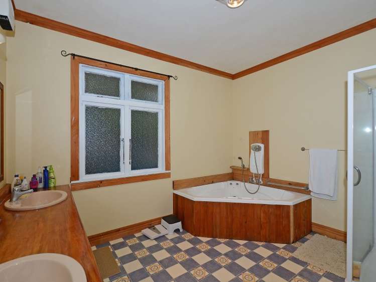 84 Moeraki Road Maoribank_9