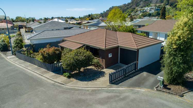 3 Majestic Way The Wood_12