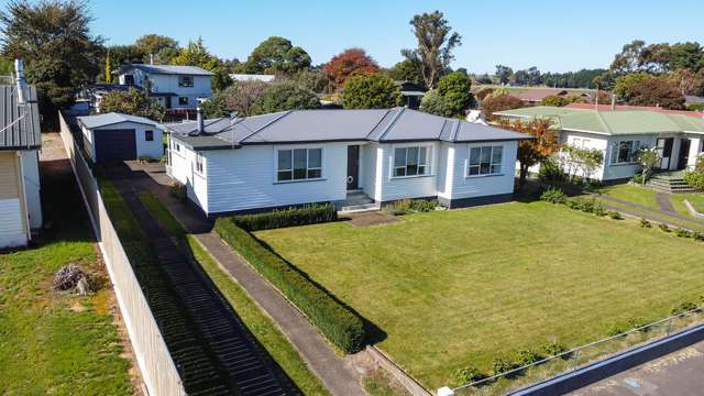 71 Barraud Street Dannevirke_1