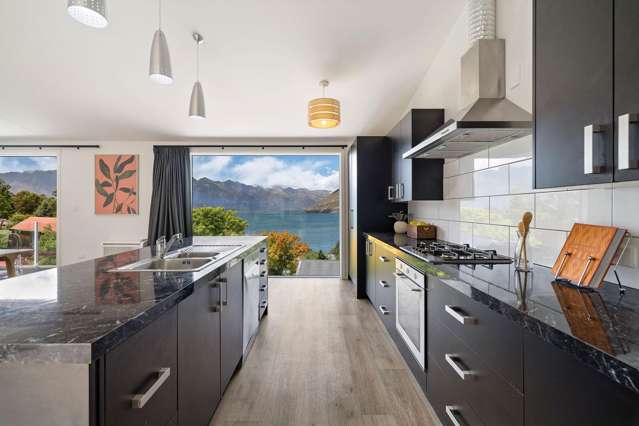 B/8 Moss Lane Sunshine Bay_4