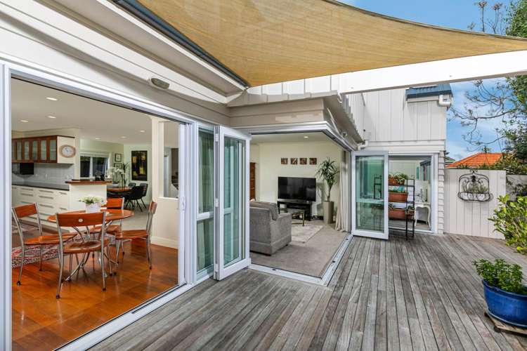 2/42 East Coast Road Milford_24