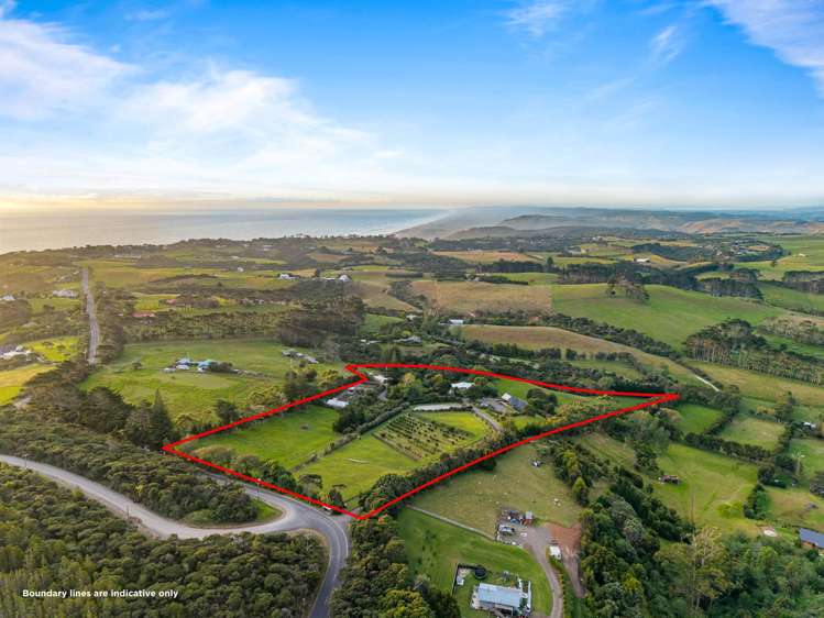376 Taiapa Road Muriwai Beach_0